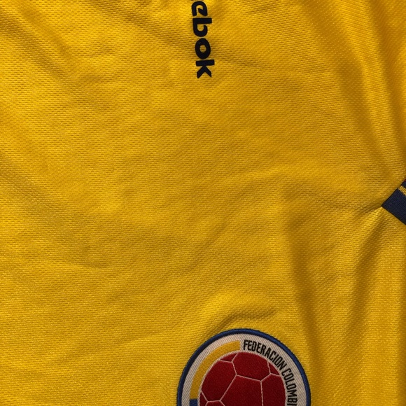 Vintage Yellow Reebok COLOMBIA SOCCER JERSEY - Picture 4 of 6